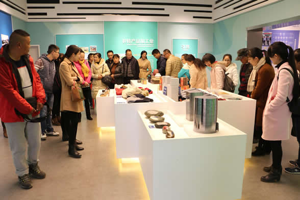 保山市中医医院开展现场体验式党性教育——参观保山城市规划展览馆(图4) 保山市中医医院开展现场体验式党性教育——参观保山城市规划展览馆(图4)