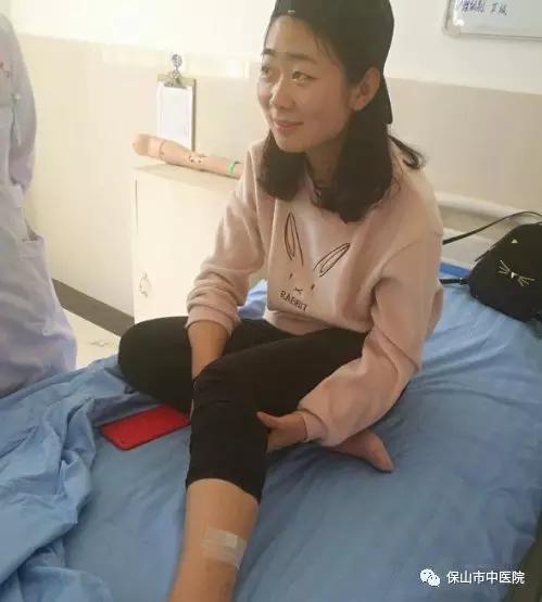 美小护以身试针助力新技术“腕踝针”示教培训(图2) 美小护以身试针助力新技术“腕踝针”示教培训(图2)