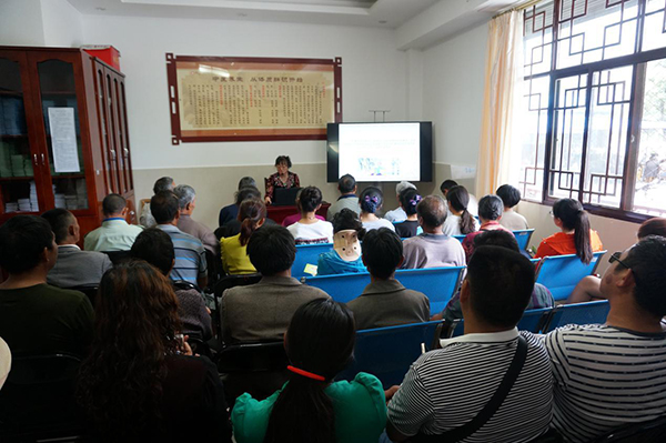 弘扬中医 发展中医——保山市中医医院宣传贯彻《中医药法》系列活动(图3) 弘扬中医 发展中医——保山市中医医院宣传贯彻《中医药法》系列活动(图3)