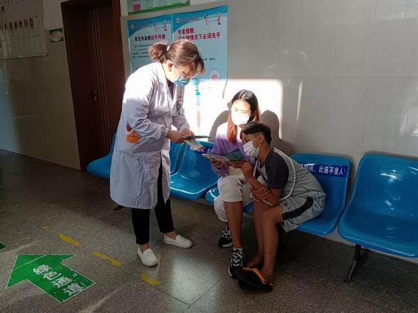 保山市中医医院积极开展2021年世界精神卫生日宣传活动(图7) 保山市中医医院积极开展2021年世界精神卫生日宣传活动(图7)