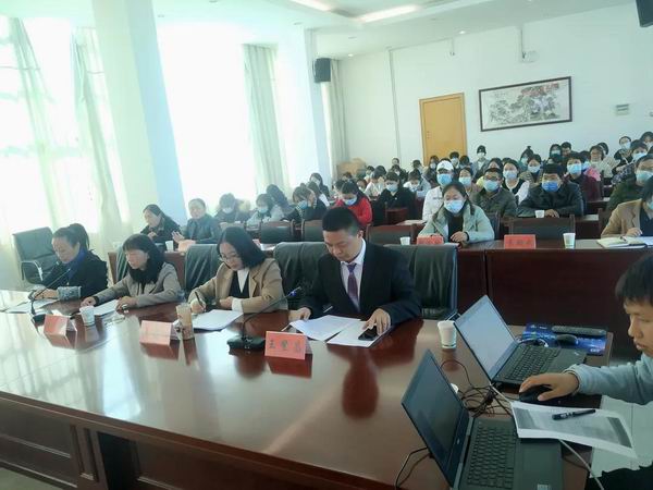 保山市中药饮片质量控制中心2021年工作会暨中药饮片质量控制培训会顺利召开(图3) 保山市中药饮片质量控制中心2021年工作会暨中药饮片质量控制培训会顺利召开(图3)