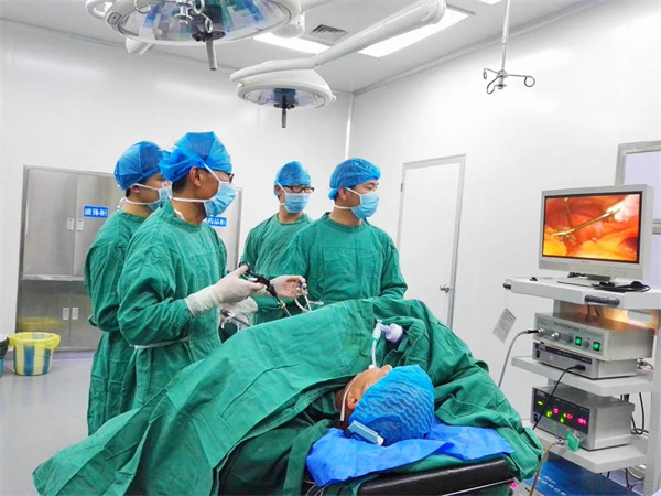 保山市中医医院外一科完成一例超低位直肠癌极限保肛术(图4) 保山市中医医院外一科完成一例超低位直肠癌极限保肛术(图4)