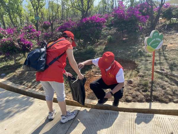 创建全国文明城市║“爱护环境美化家园”我们在行动(图3) 创建全国文明城市║“爱护环境美化家园”我们在行动(图3)